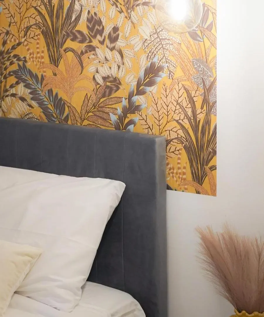 Marina Sea Apartments-Seaside Boutique Palermo 0*,